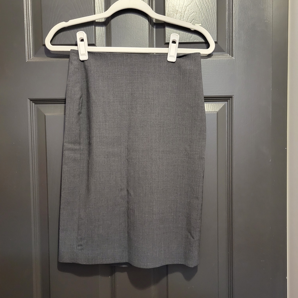 Theory Gray Pencil Skirt Knee-Length Workwear